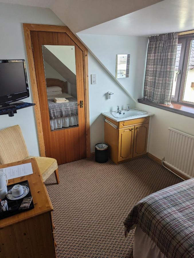 Doune Braes Hotel Breasclete Esterno foto