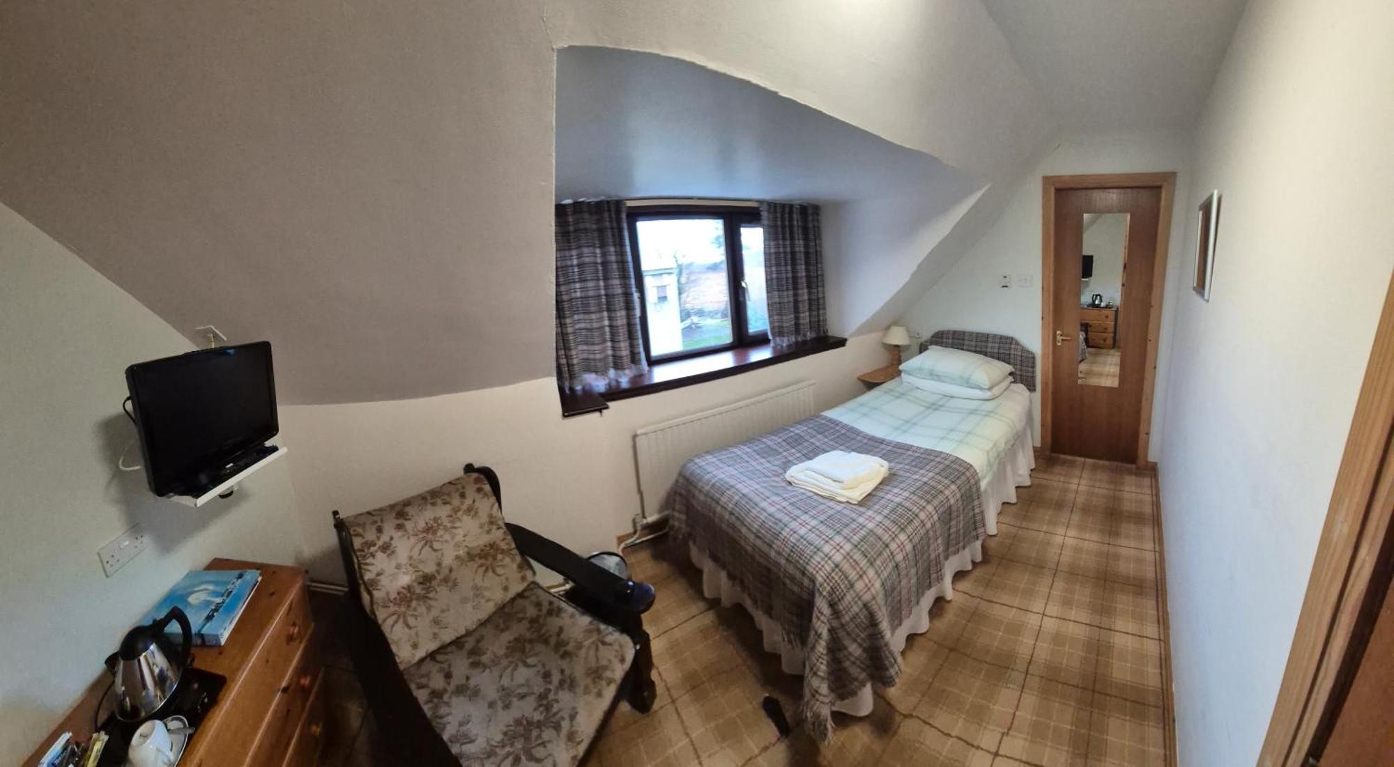 Doune Braes Hotel Breasclete Esterno foto