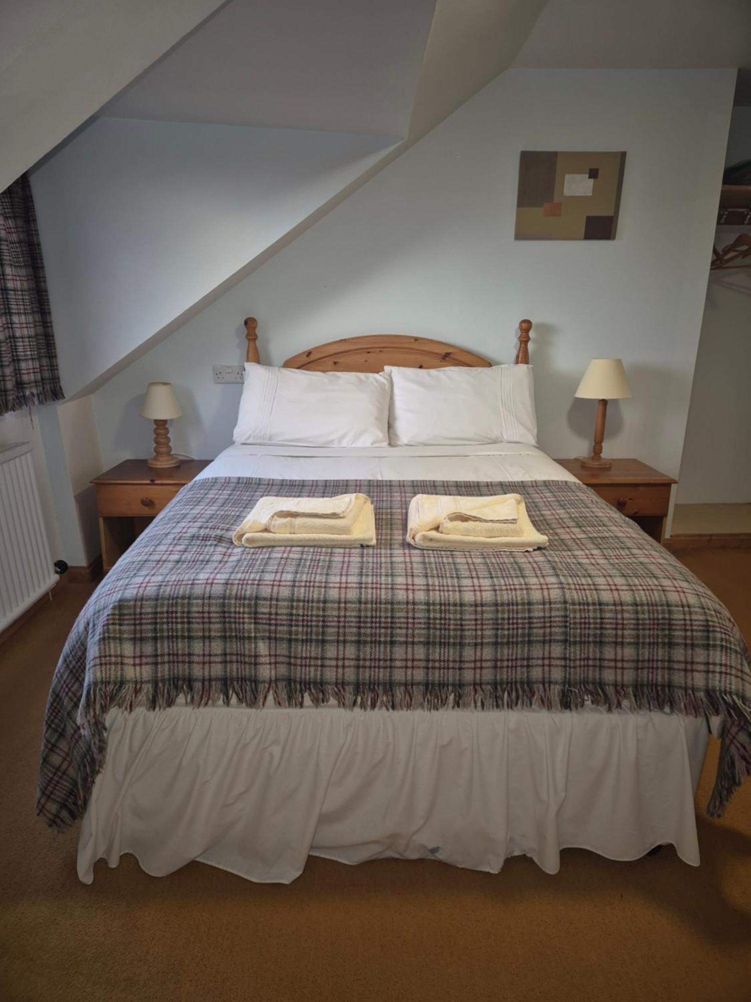 Doune Braes Hotel Breasclete Esterno foto